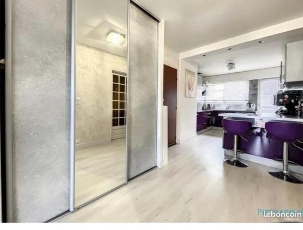 Bel Appartement Lumineux De 100M2 6 Places 3 Chambres Au 3E Etage Avec Ascenseur -A 5Mn A Pied Du Parc Des Expositions Congres De Dijon Et Eng Et 10Mn Du Centre Ville Place Parking Devant L'Immeuble Ngoại thất bức ảnh